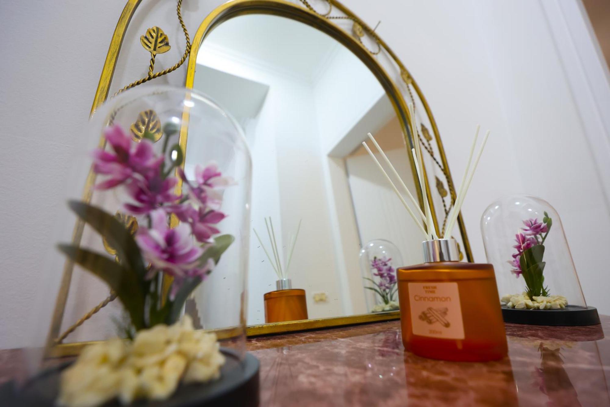Vila Alizee Hotel Тирана Екстериор снимка